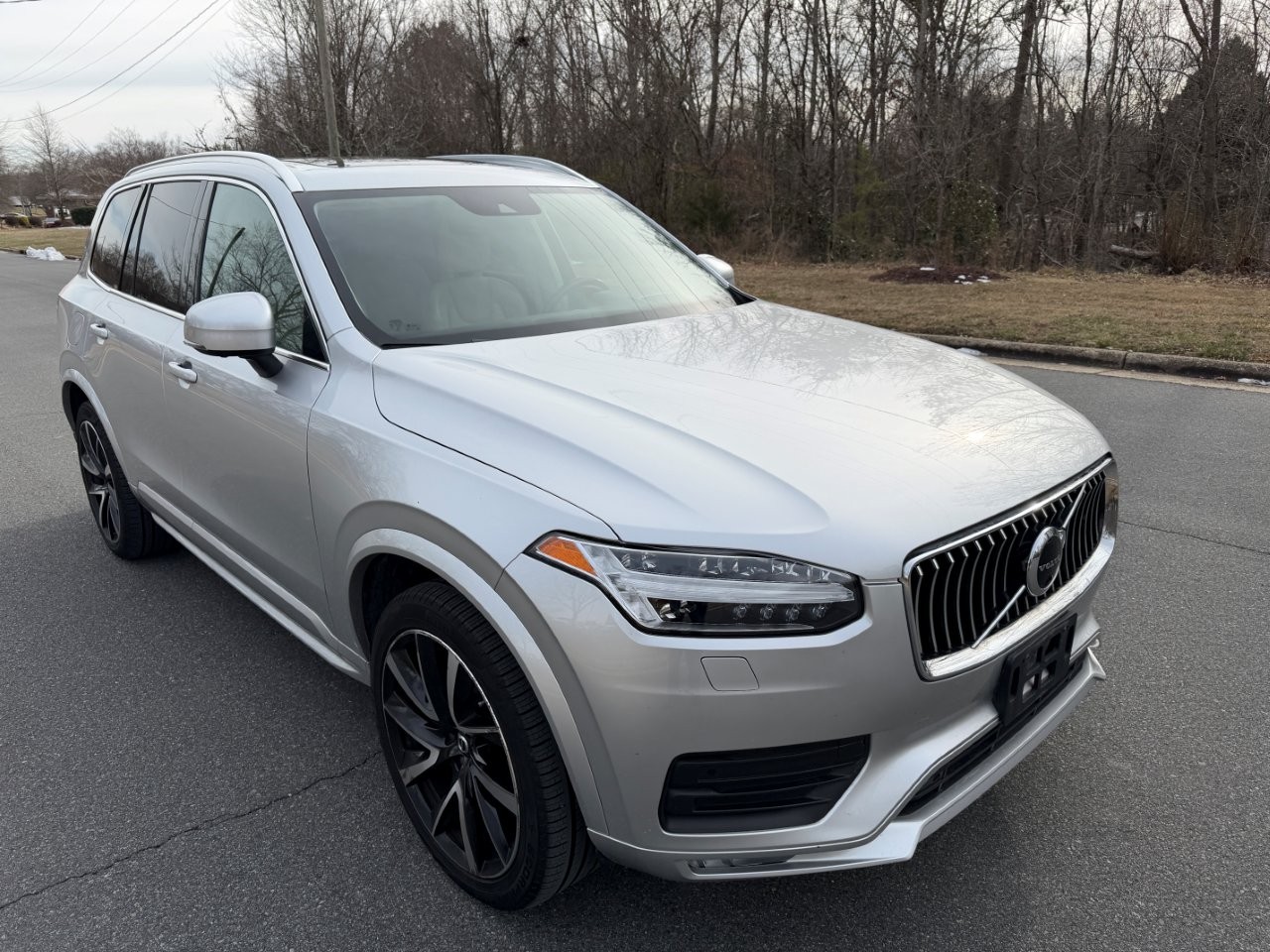 2022 VOLVO XC90